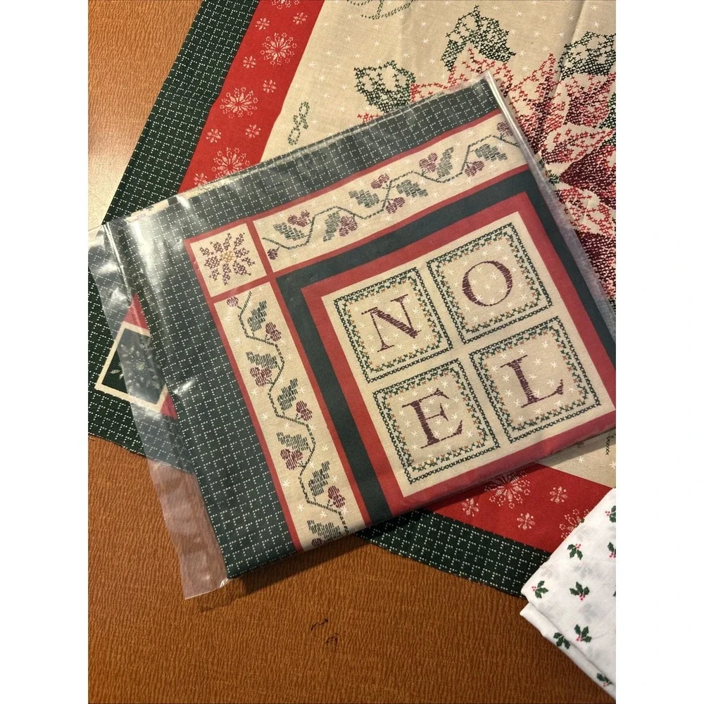 Vtg 4 Panels CHRISTMAS Cheater Cross Stitch Faye Liverman Burgos Fabric + 2 Yrds
